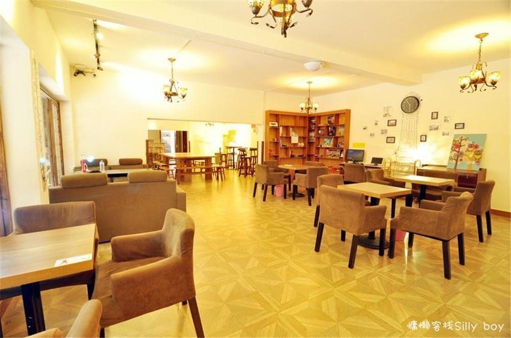 Renli Hotel Chengdu Eksteriør billede